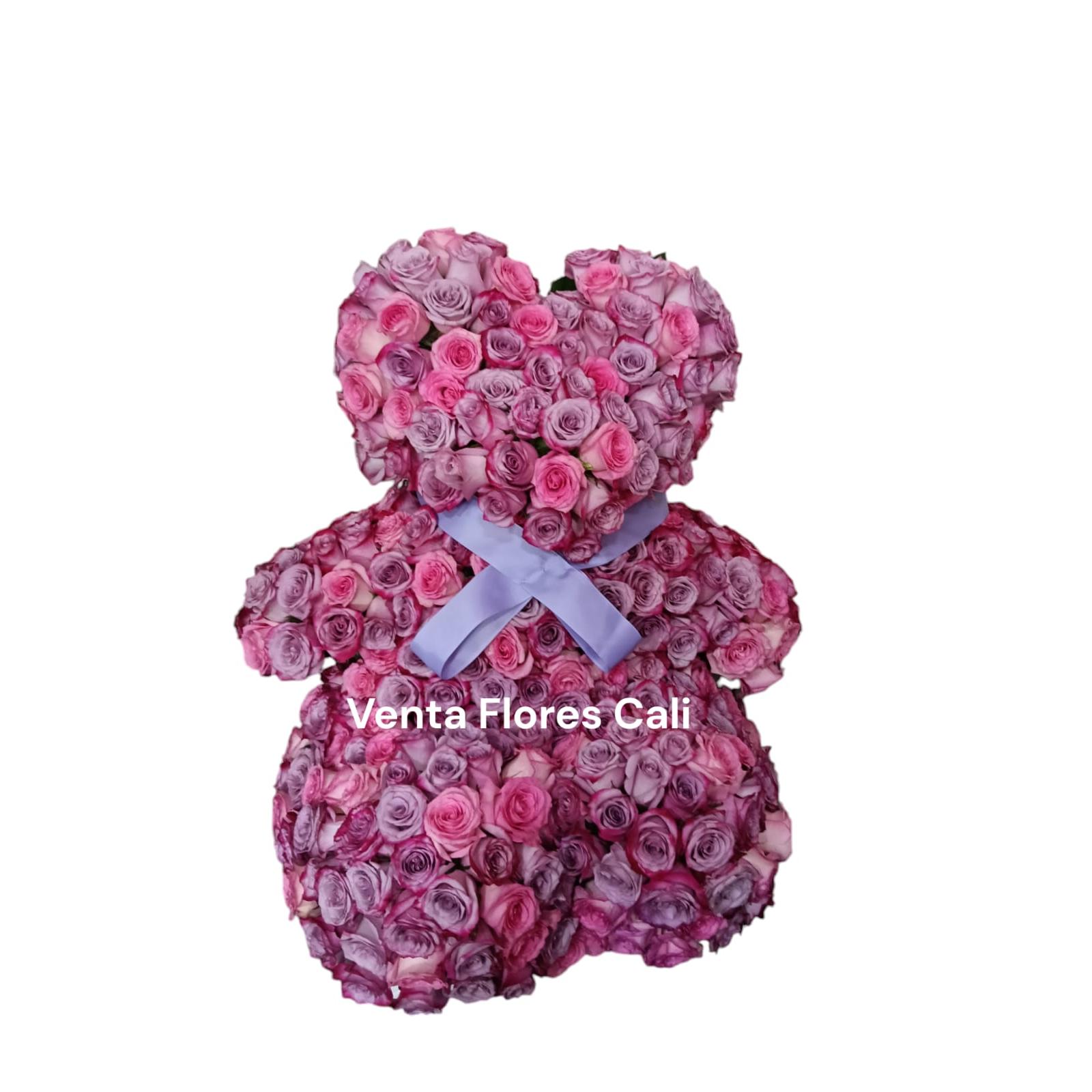 Arreglo en forma cuadrada con chocolates 75