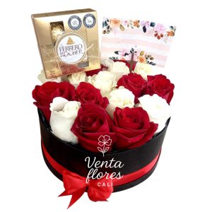 Caja de rosas blancas y rojas chocolates ferreros 13